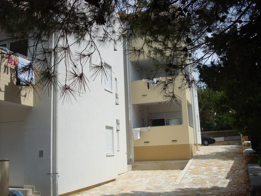 Apartments President Novalja Exterior foto